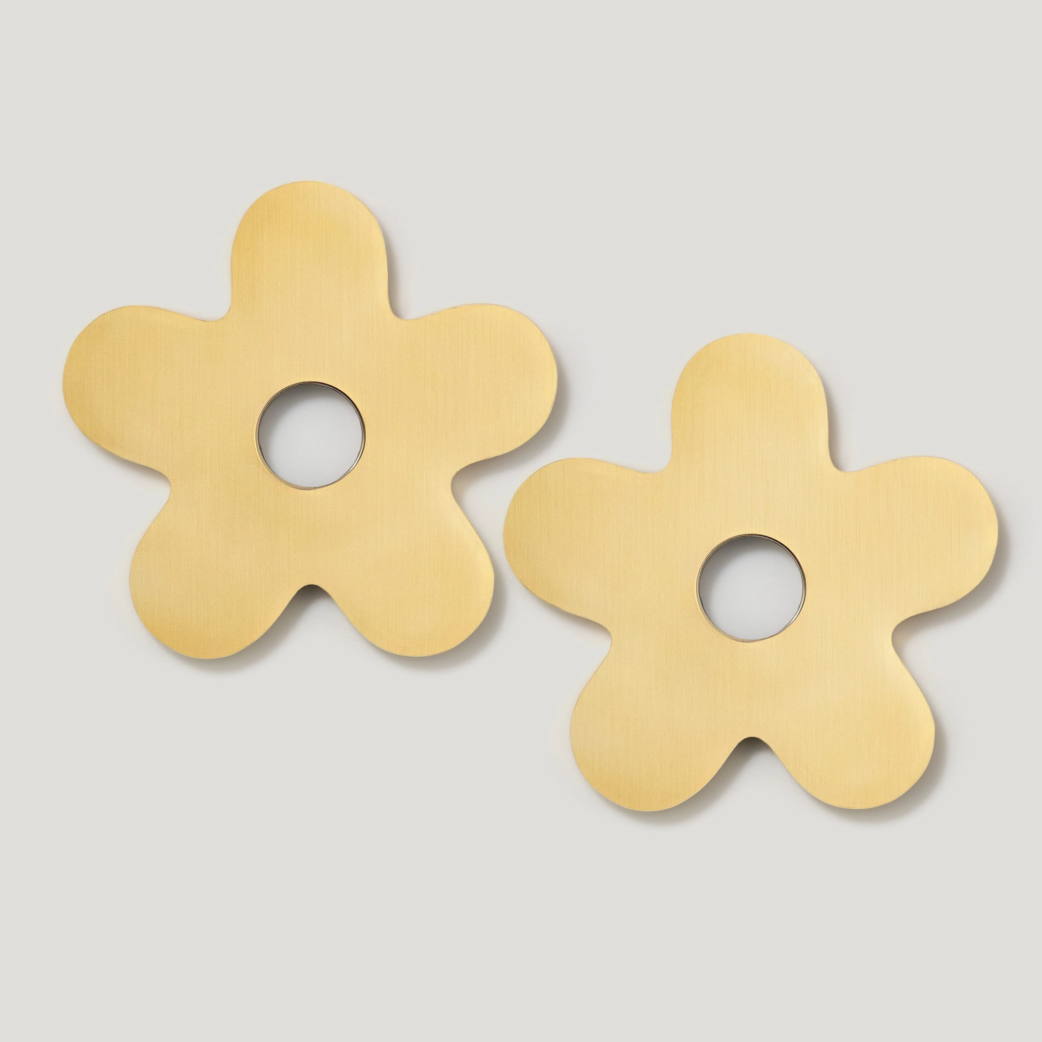 ADA Pull with Flower Backplates - Brass - Image 2