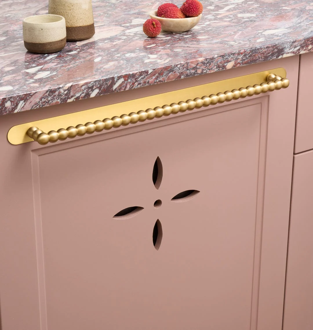BOBBIN Appliance Pull - Brass - Image 2