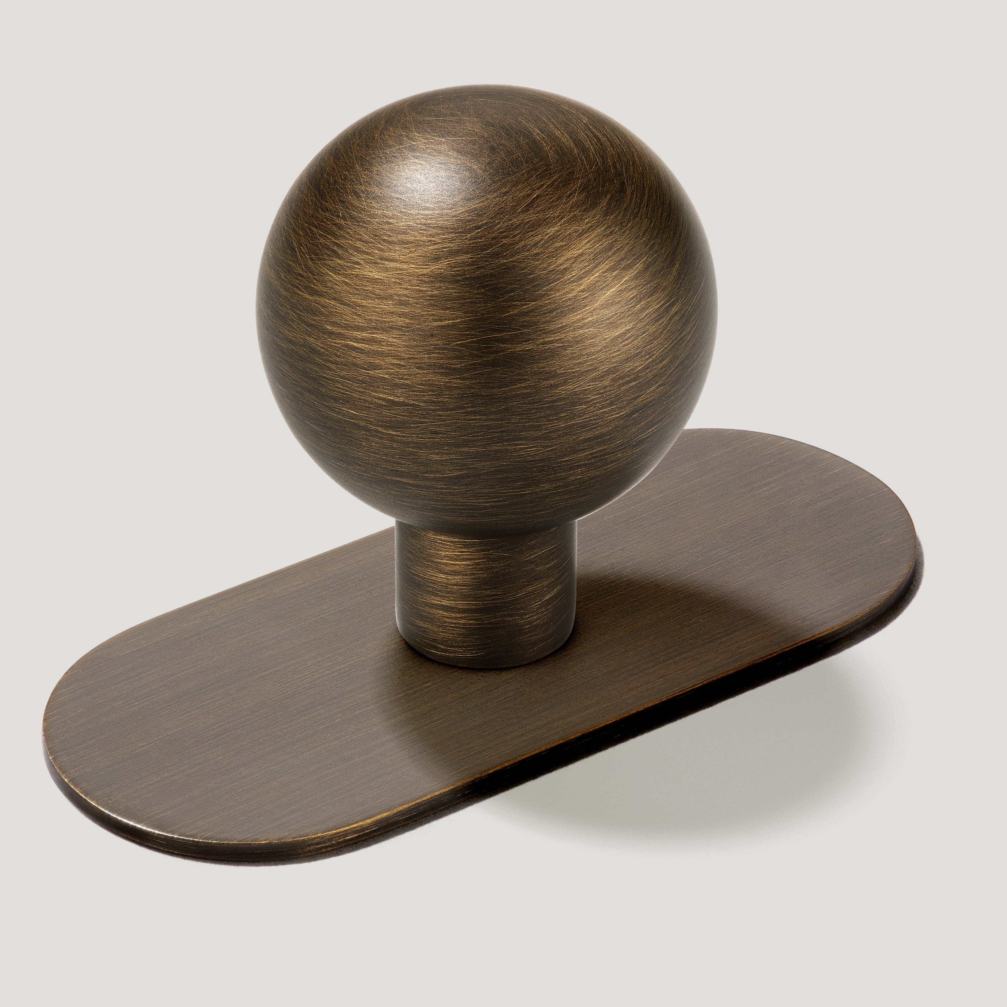 BOBBIN Ball Cabinet Knob - Antique Brass - Image 6