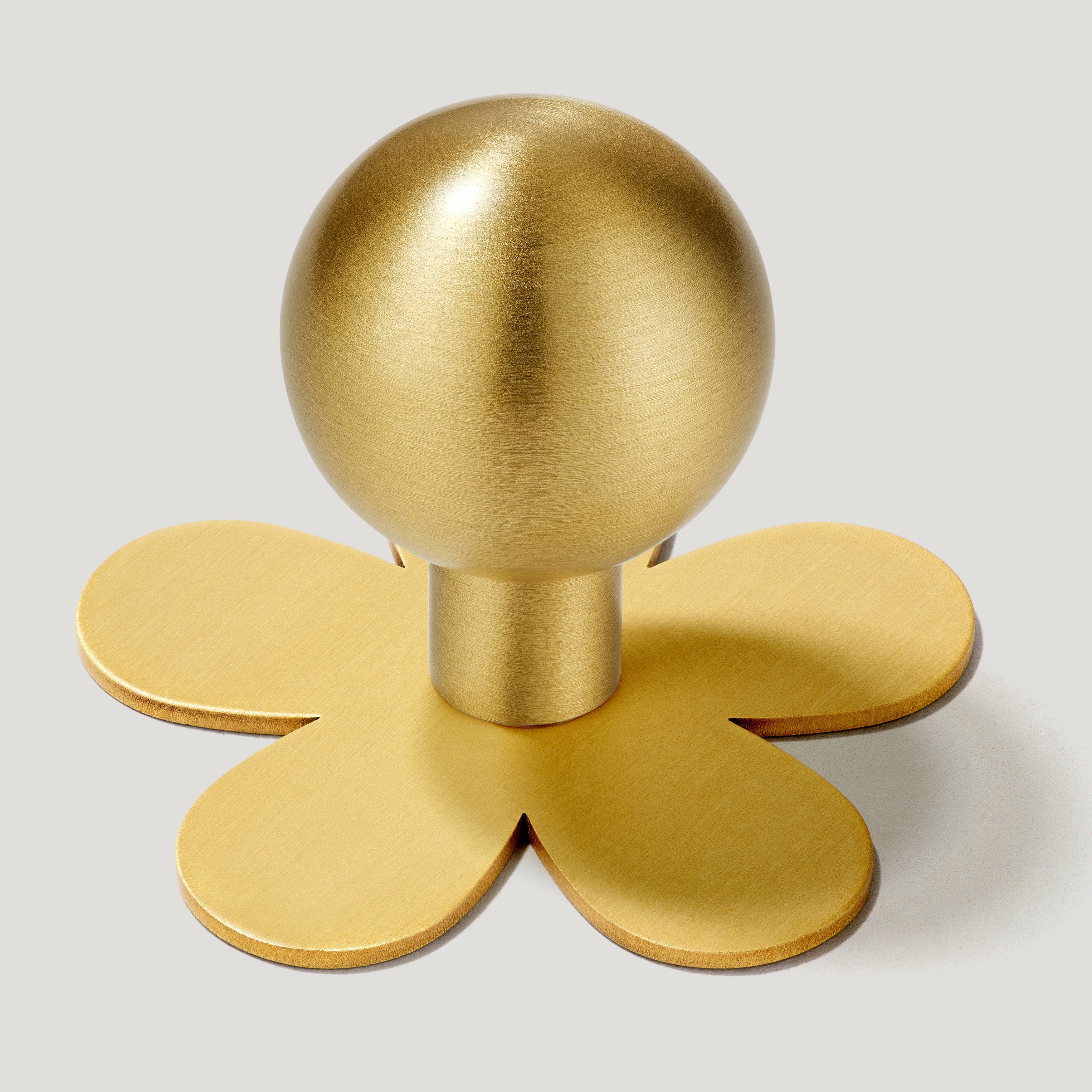 BOBBIN Ball Cabinet Knob - Brass - Image 8