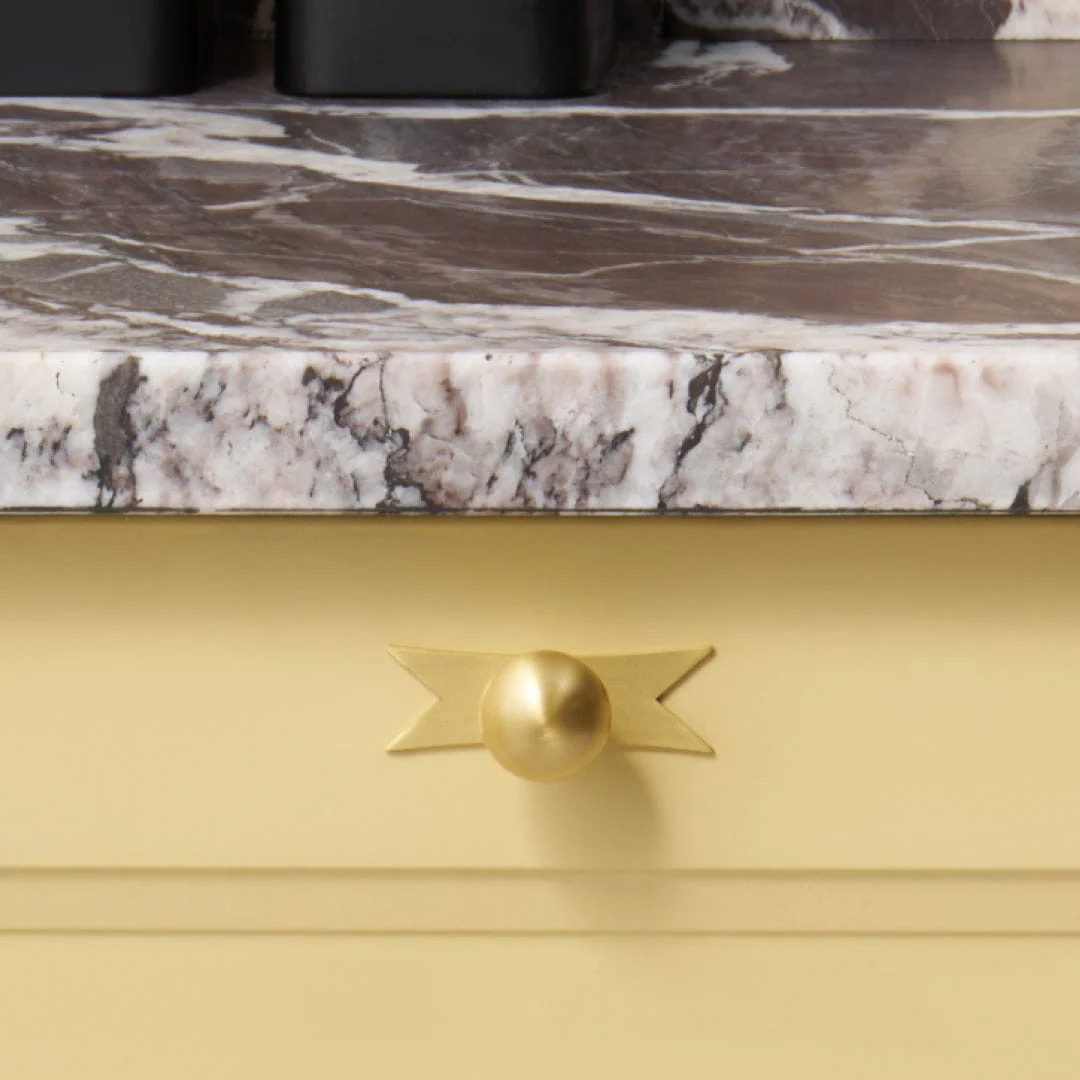 ELIZA Ribbon Knob Backplate - Brass - Image 3