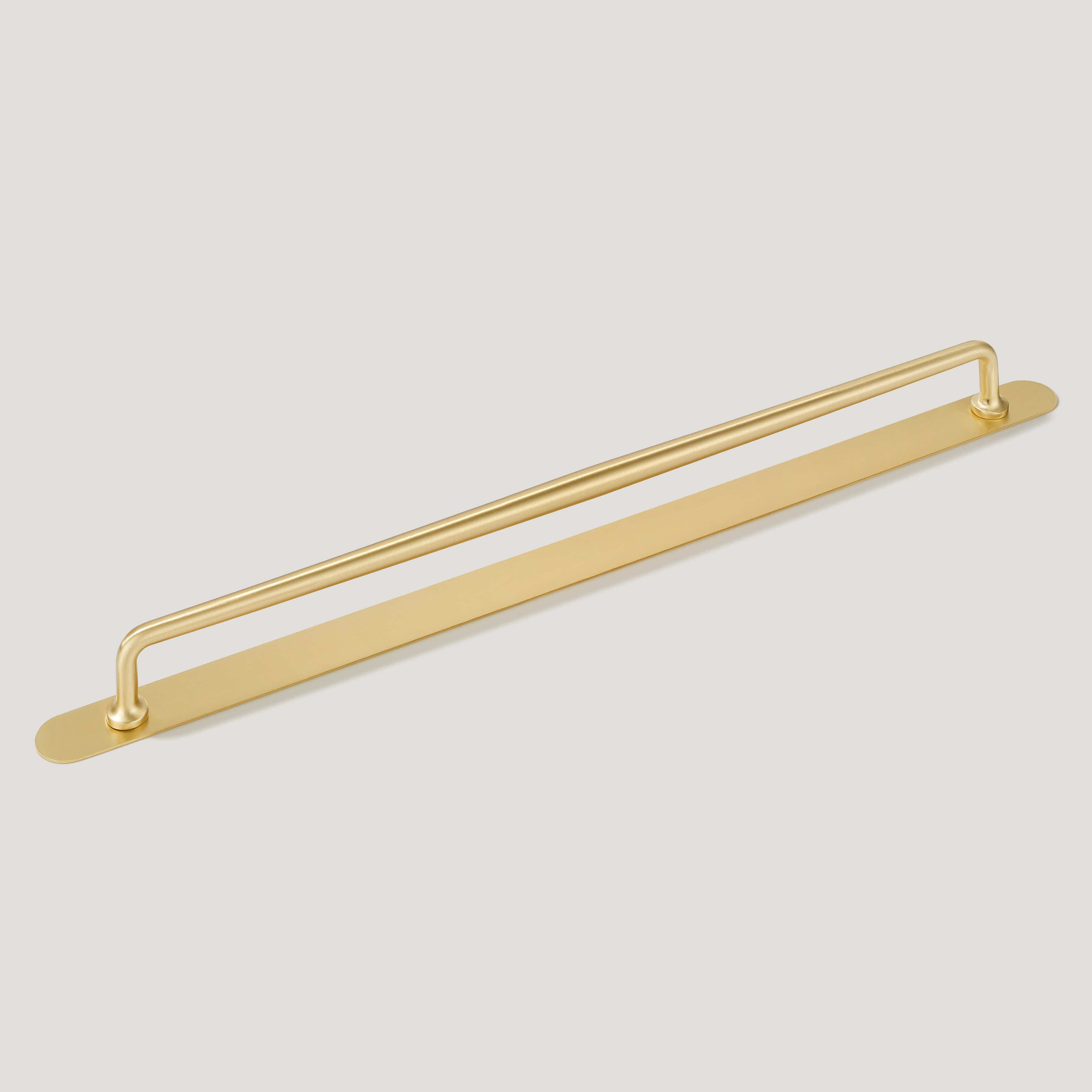 GRAYSON Appliance Pull - Brass - Image 4