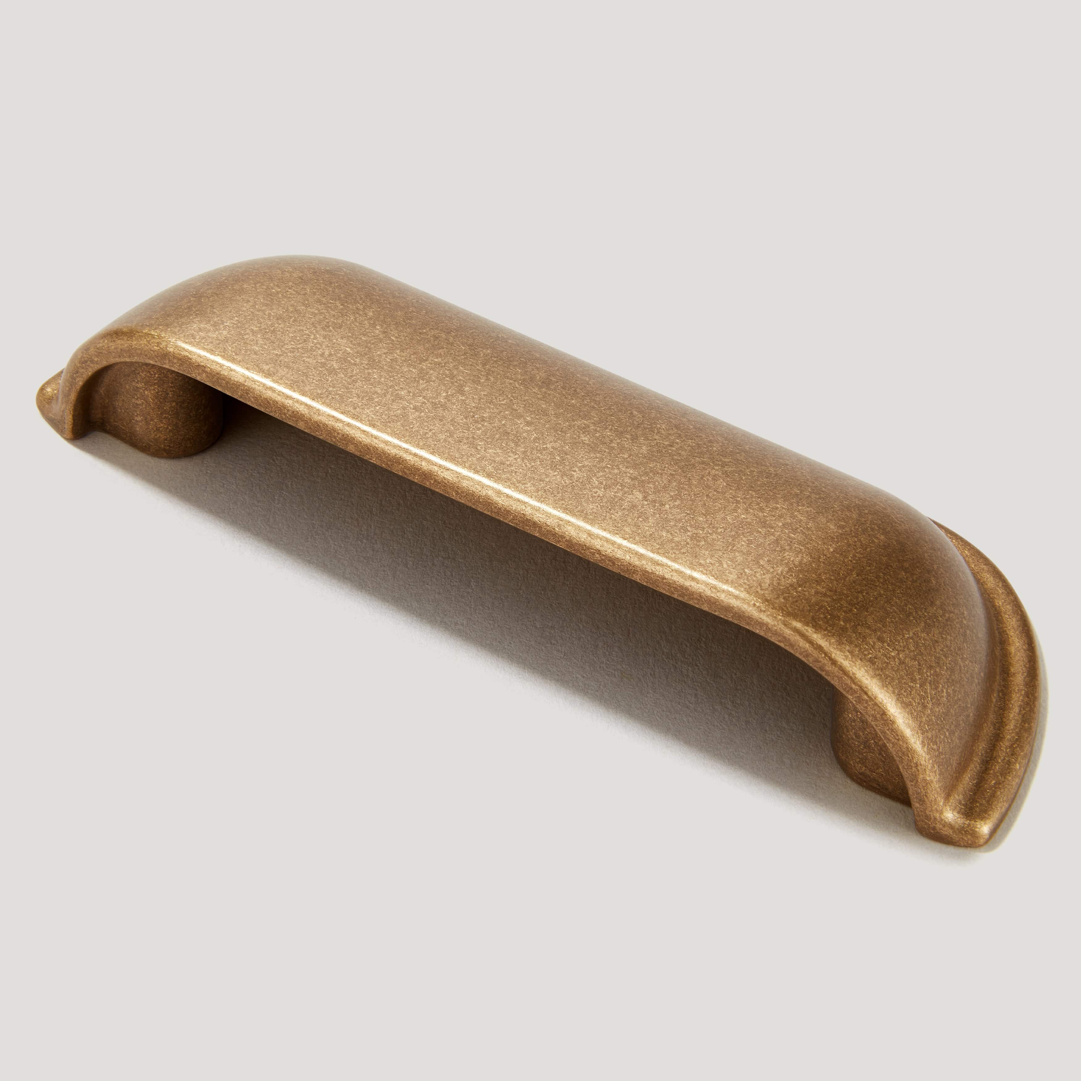 GRAYSON Cup Pull - Aged Brass - Image 3