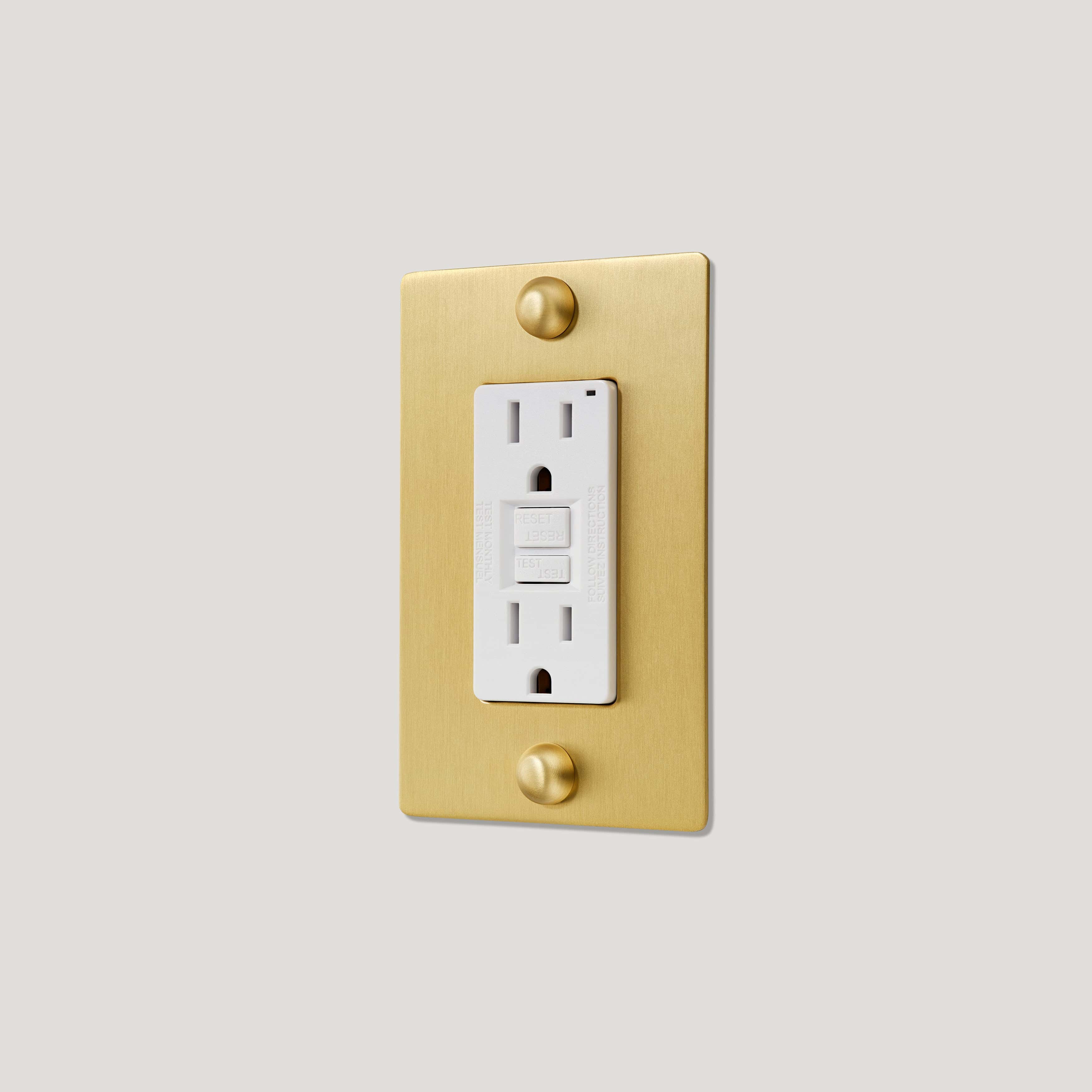 JASPER 1G 15A GFCI Outlet - Brass - Image 2