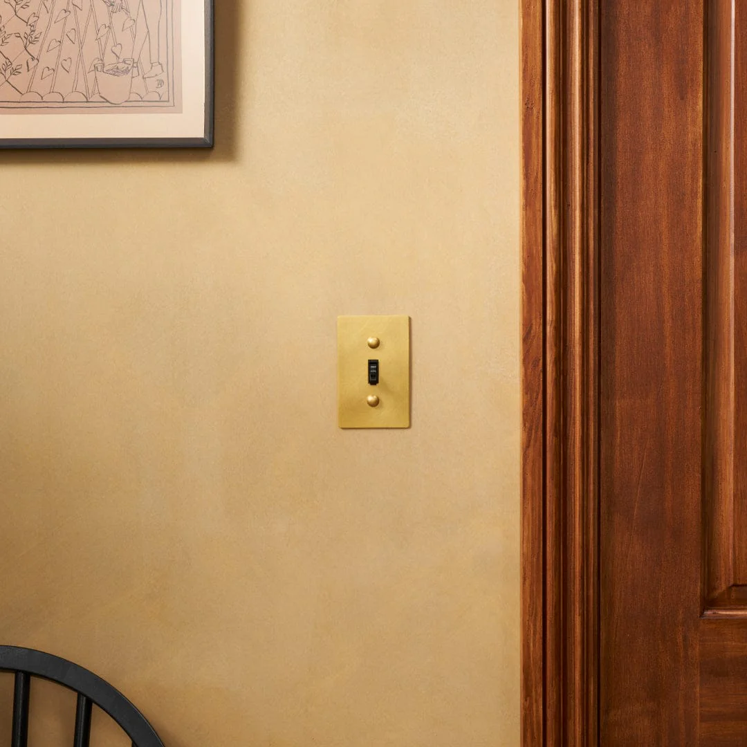 JASPER 2G Toggle Light Switch - Heirloom Brass - Image 4
