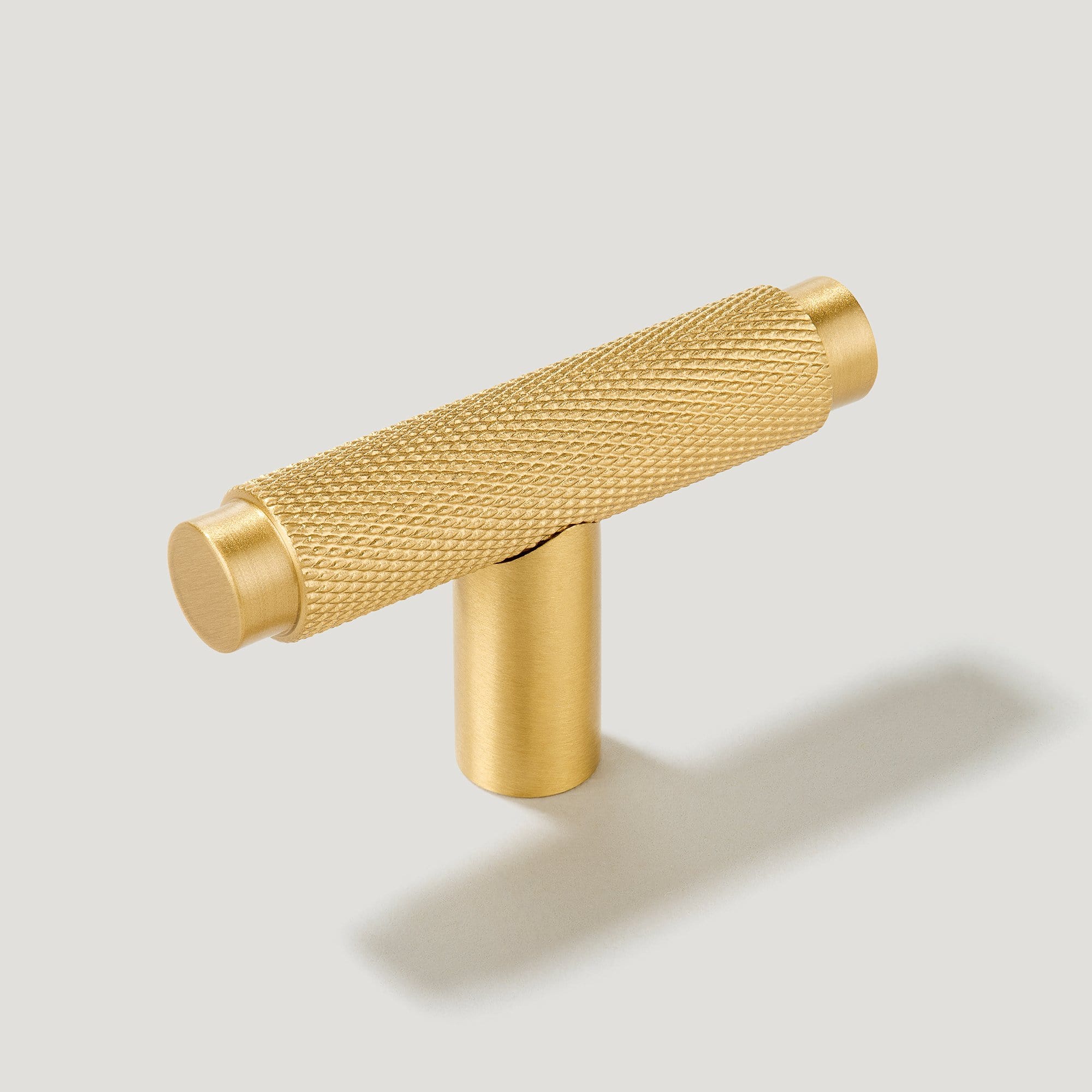 KEPLER Knurled Single T Pull - Brass - Image 4