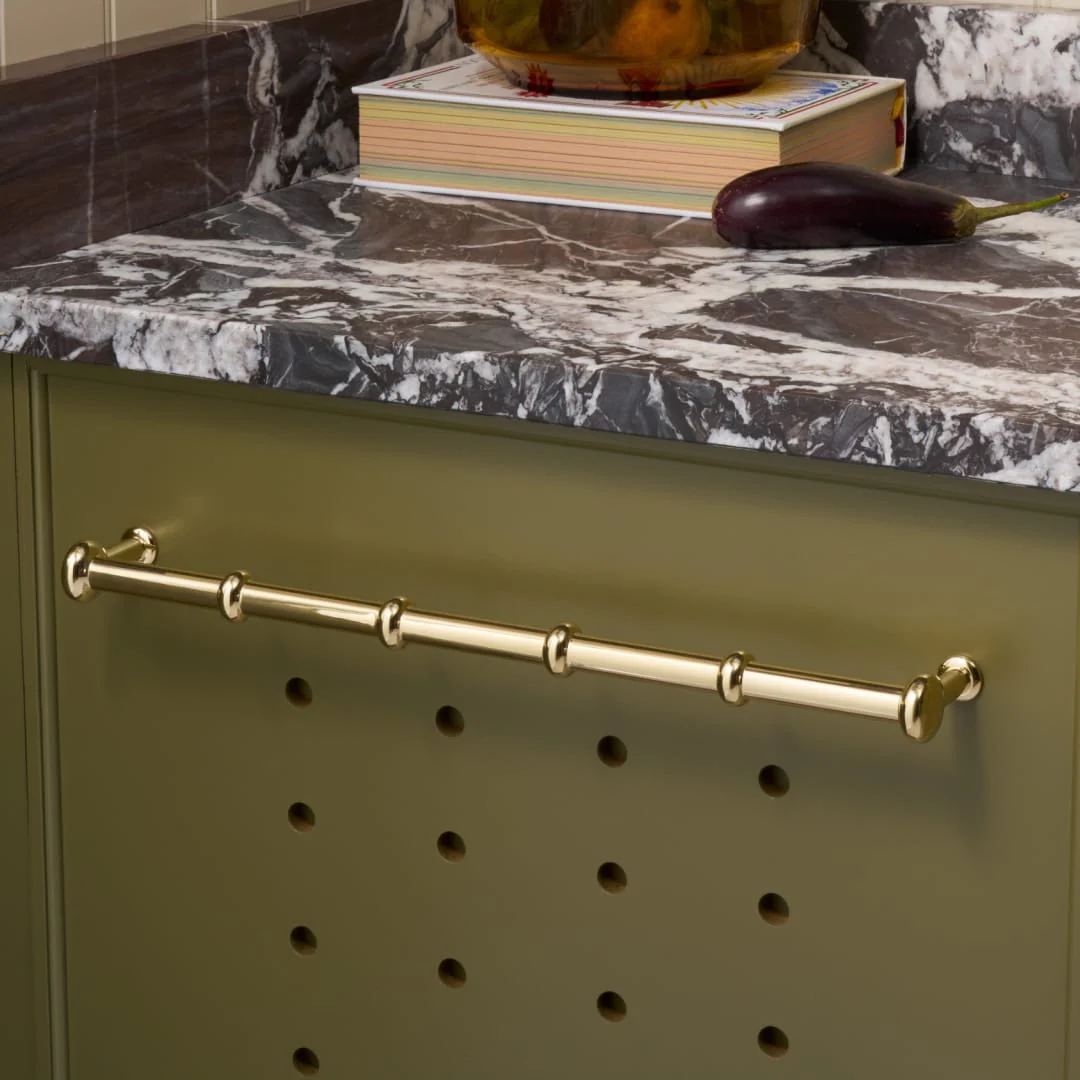 PEYTON Appliance Pull - Unlacquered Brass - Image 2