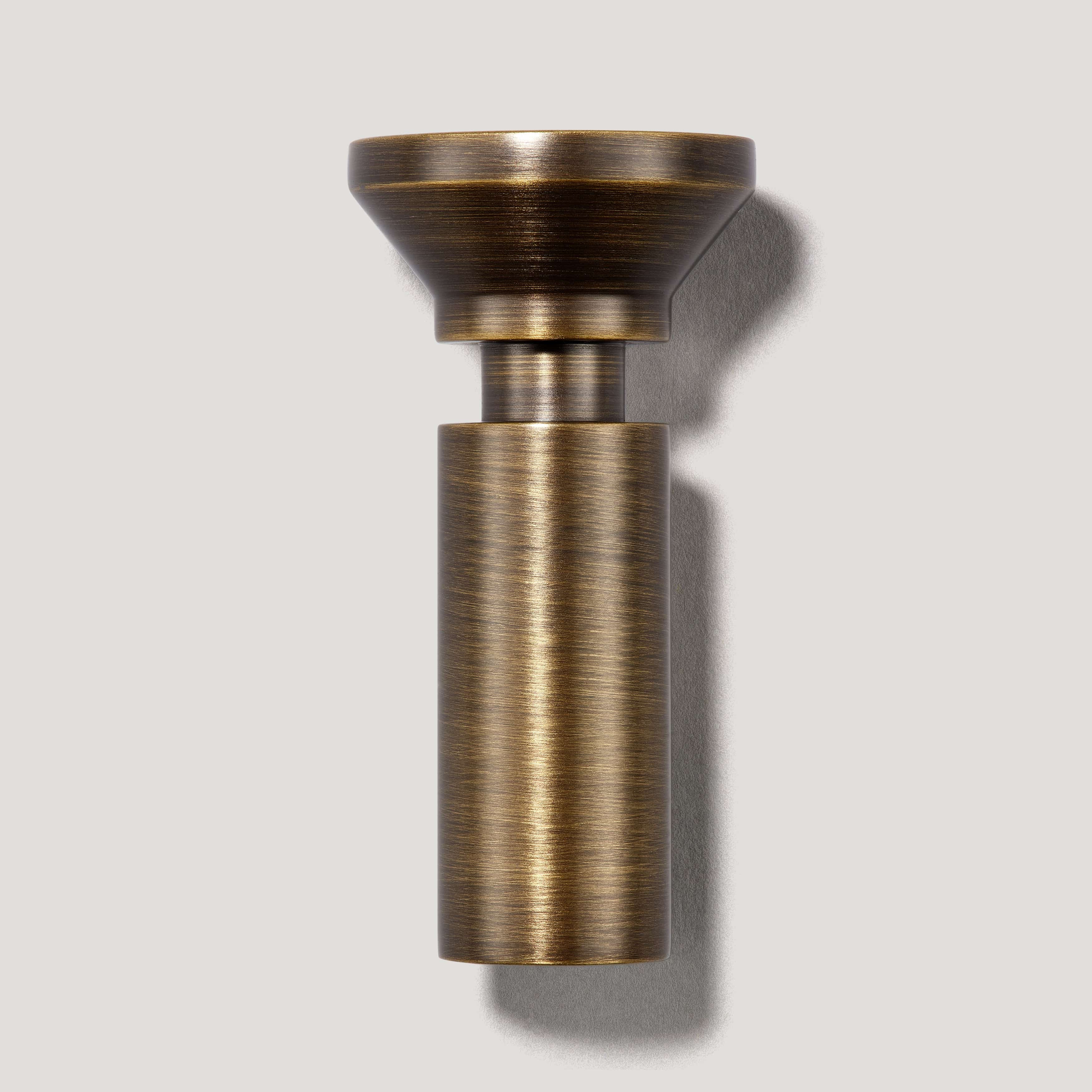 PULLMAN Circular Wall Hook - Antique Brass - Image 3